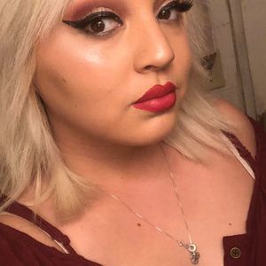 Meet your Posher, Heidi